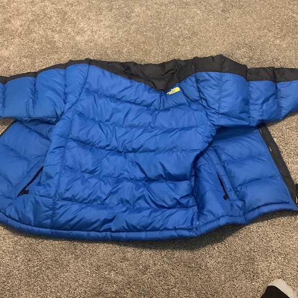 Blue north face winter coat - Picture 3 of 5